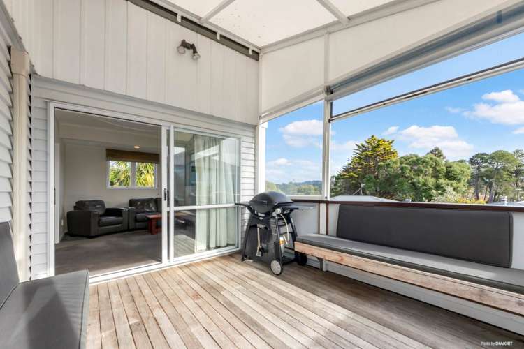 81 Heaphy Street Blockhouse Bay_11