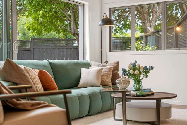 67 Fernhill Way Oteha_4