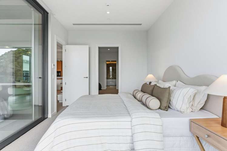 81 Carlton Gore Road Newmarket_14