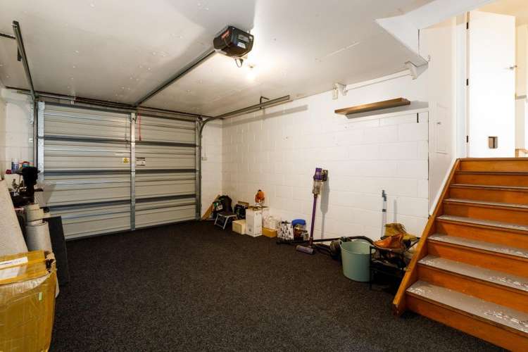 21 Newbourne Cresent Redwoodtown_12