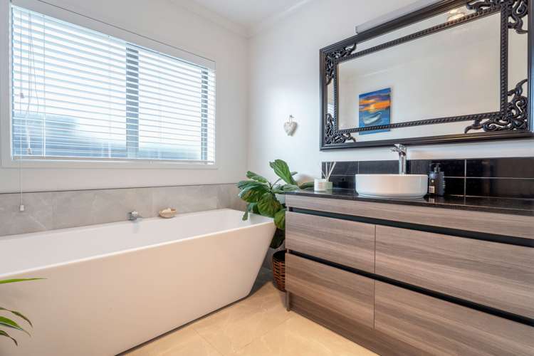 325 Cook Drive Whitianga_15