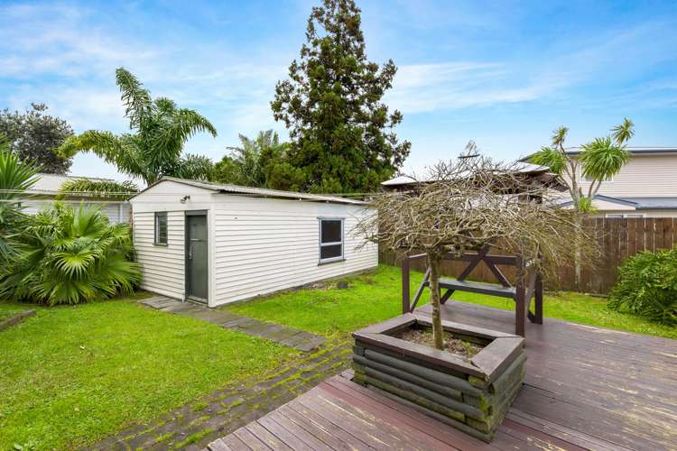21 Bodi Place Te Atatu South_12
