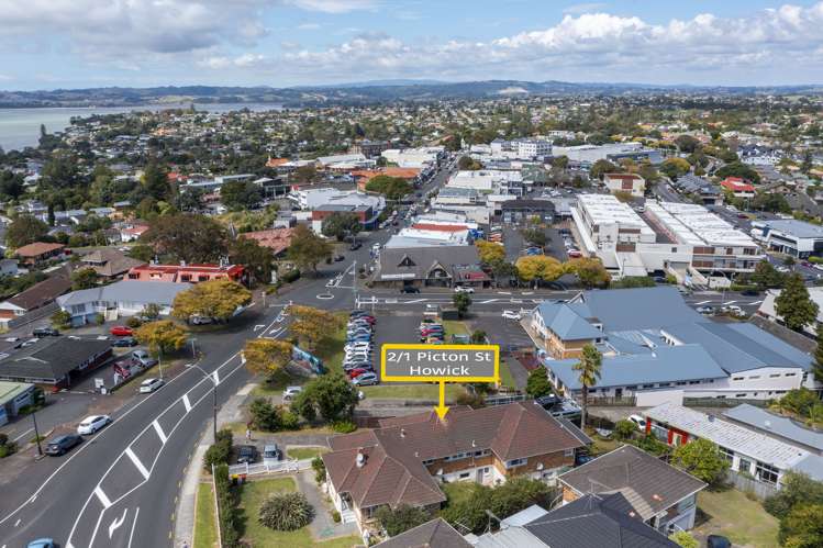 2/1 Picton Street Howick_21