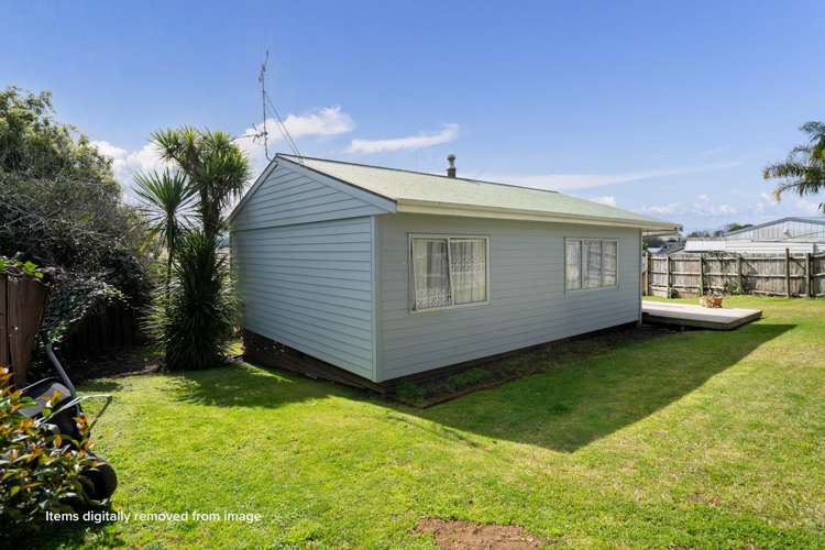 5 Robyn Hyde Place_3