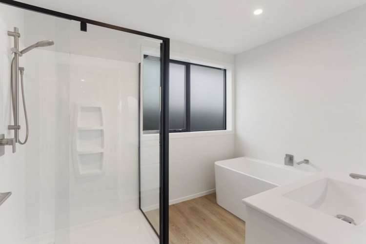 10 Inch Crescent Rangiora_15