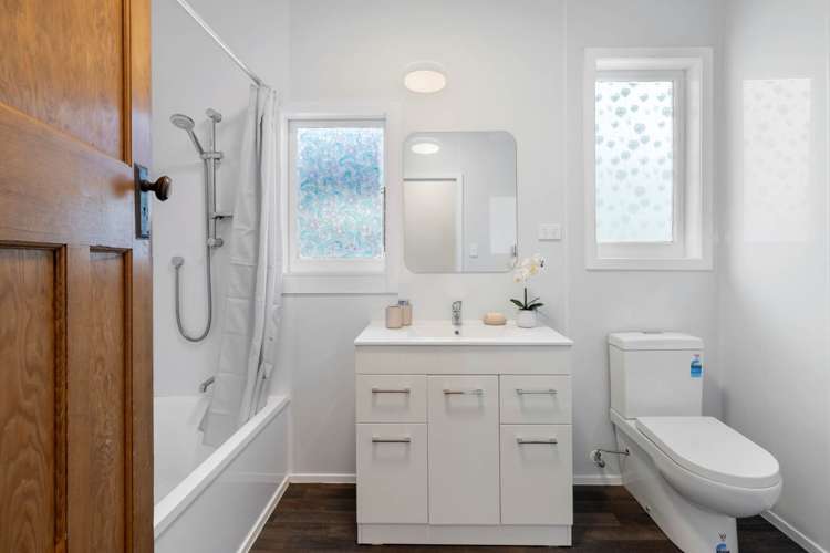 74A Pah Road Royal Oak_9