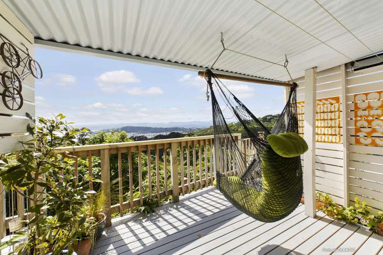 13 Broomhill Road Highbury_13