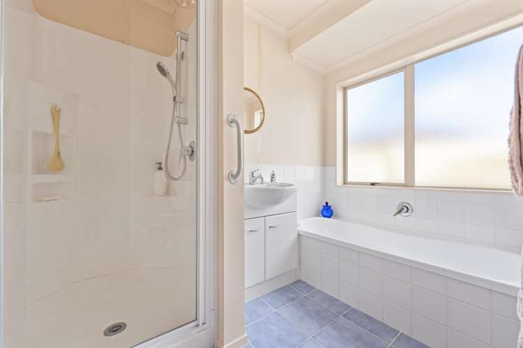 14 South Road Waipu_11