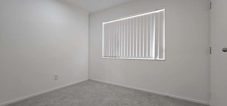 28 Robert Ross Place Clendon Park_10