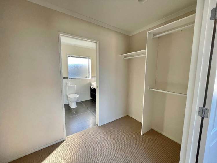 11 Bendemeer Place Flat Bush_11