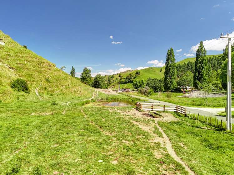 52 Longacre Road Okoia_7