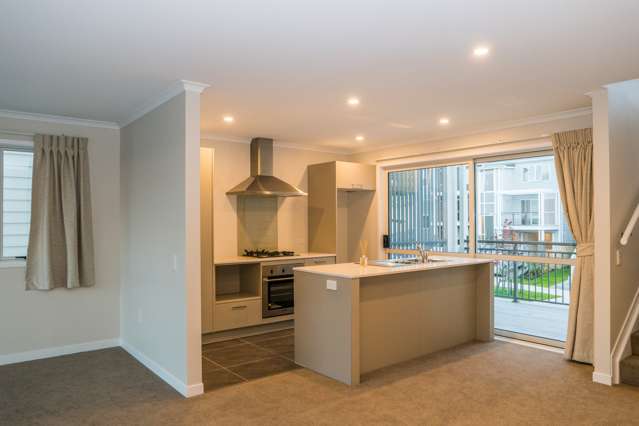 7 Manawatere Way Flat Bush_2