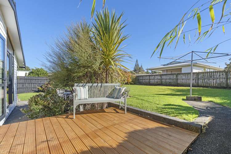 5 Camellia Avenue Bell Block_16