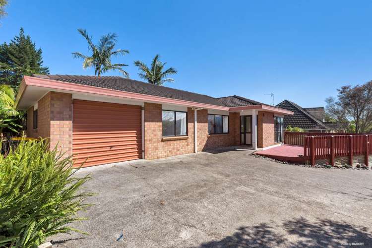 8 Skybird Place Glen Eden_0