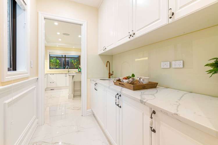 49 Matahae Drive Flat Bush_19