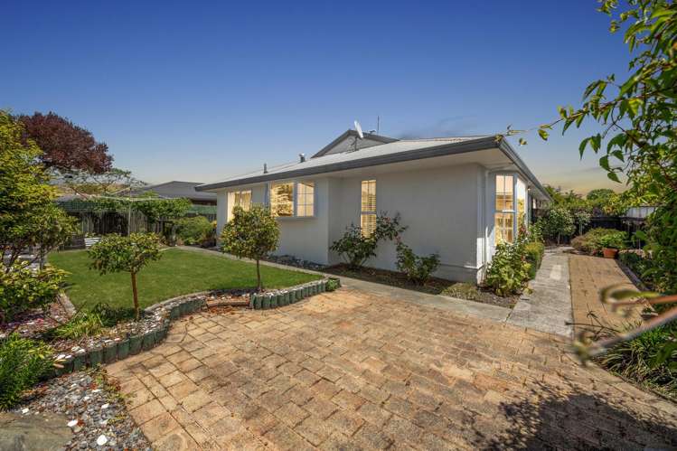 2/48 Brooklyn Drive Redwoodtown_10