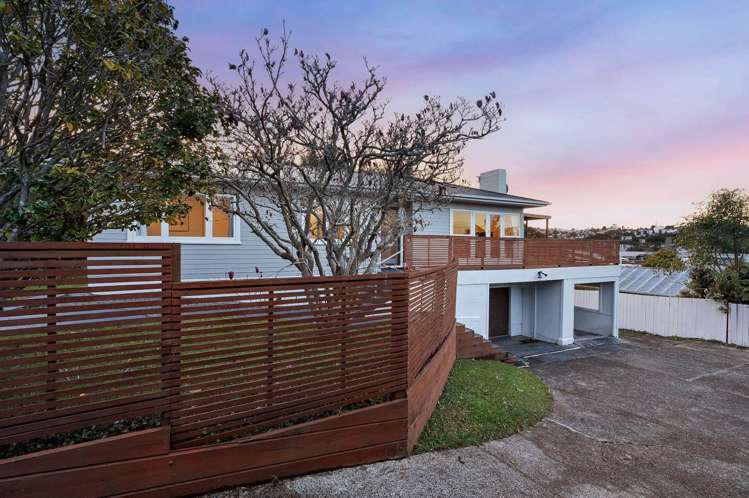 1/227 Wairau Road Totara Vale_24