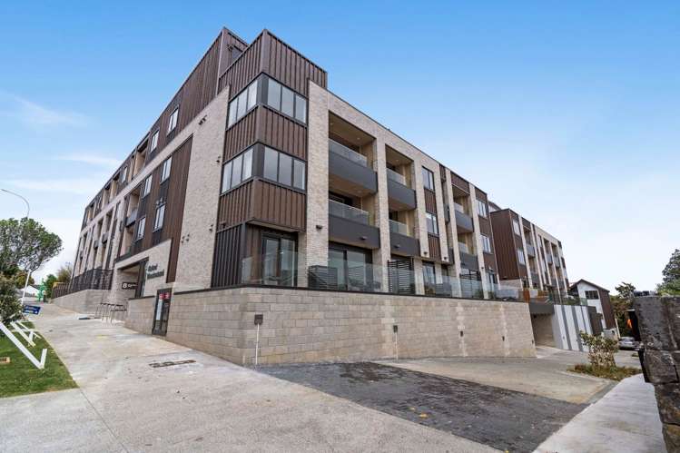 Meadowbank Road Meadowbank_17