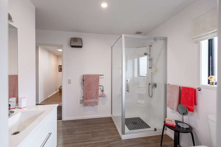 142 Howick Road Witherlea_8