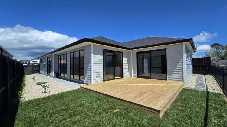 74 Tukutata Crescent Milldale_1