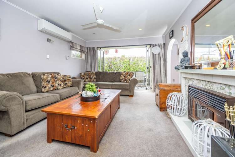 14 Jeanette Street Glenview_9