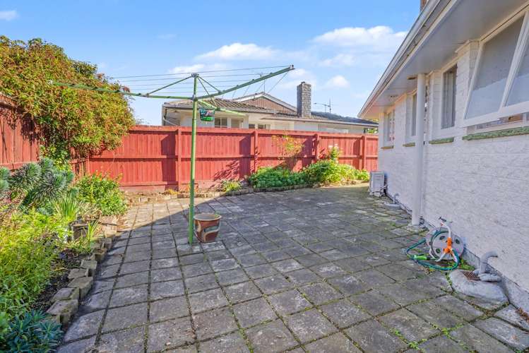 2/4 Gothic Place Ilam_15