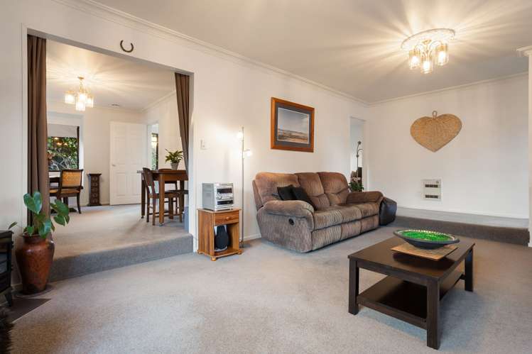 11 Cherrywood Street Pukete_4