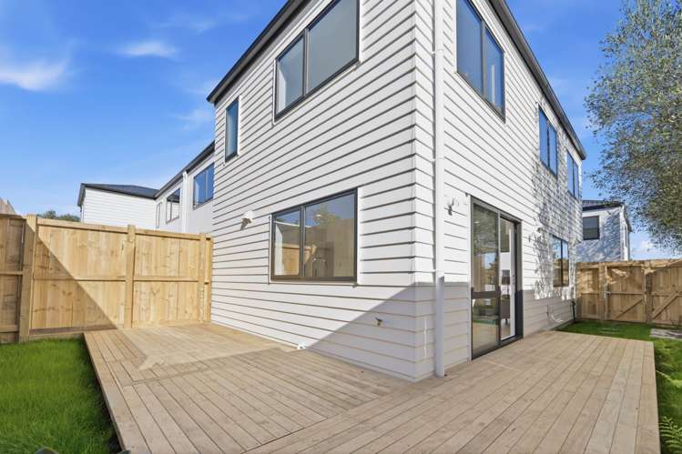 7/3 Gill Avenue Te Atatu Peninsula_20