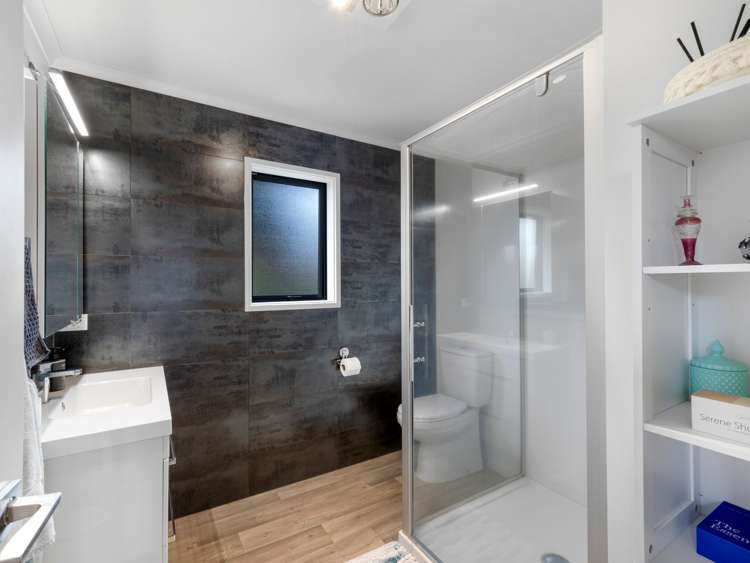 20 Magnolia Crescent Tawhero_18