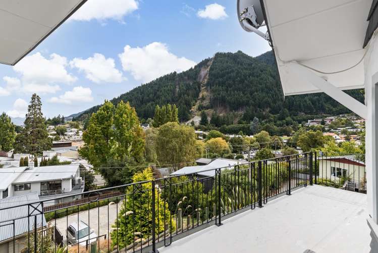 8 Turner Street Queenstown_23