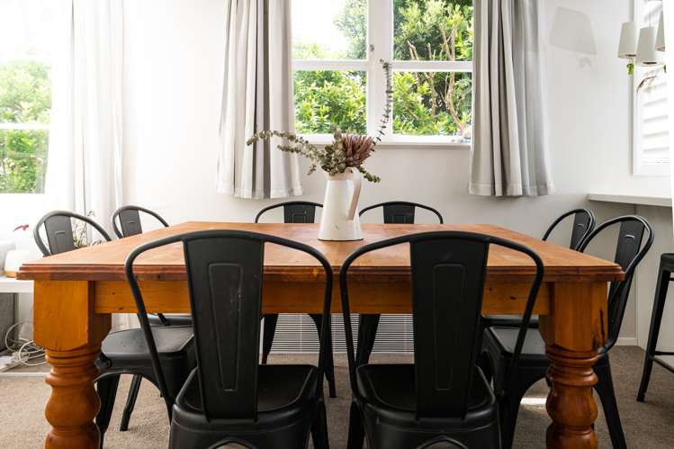 8 Tui Terrace Tawa_7