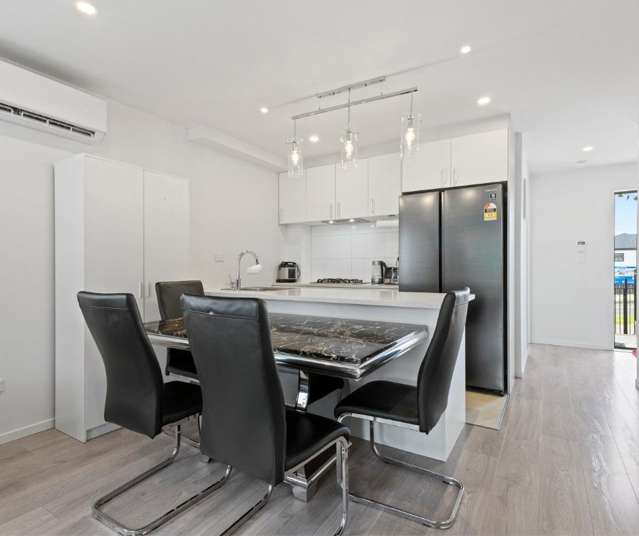 83 Thomas Road Flat Bush_3