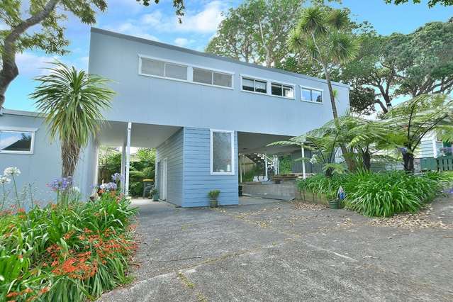 2/8 Rewi Street Torbay_2