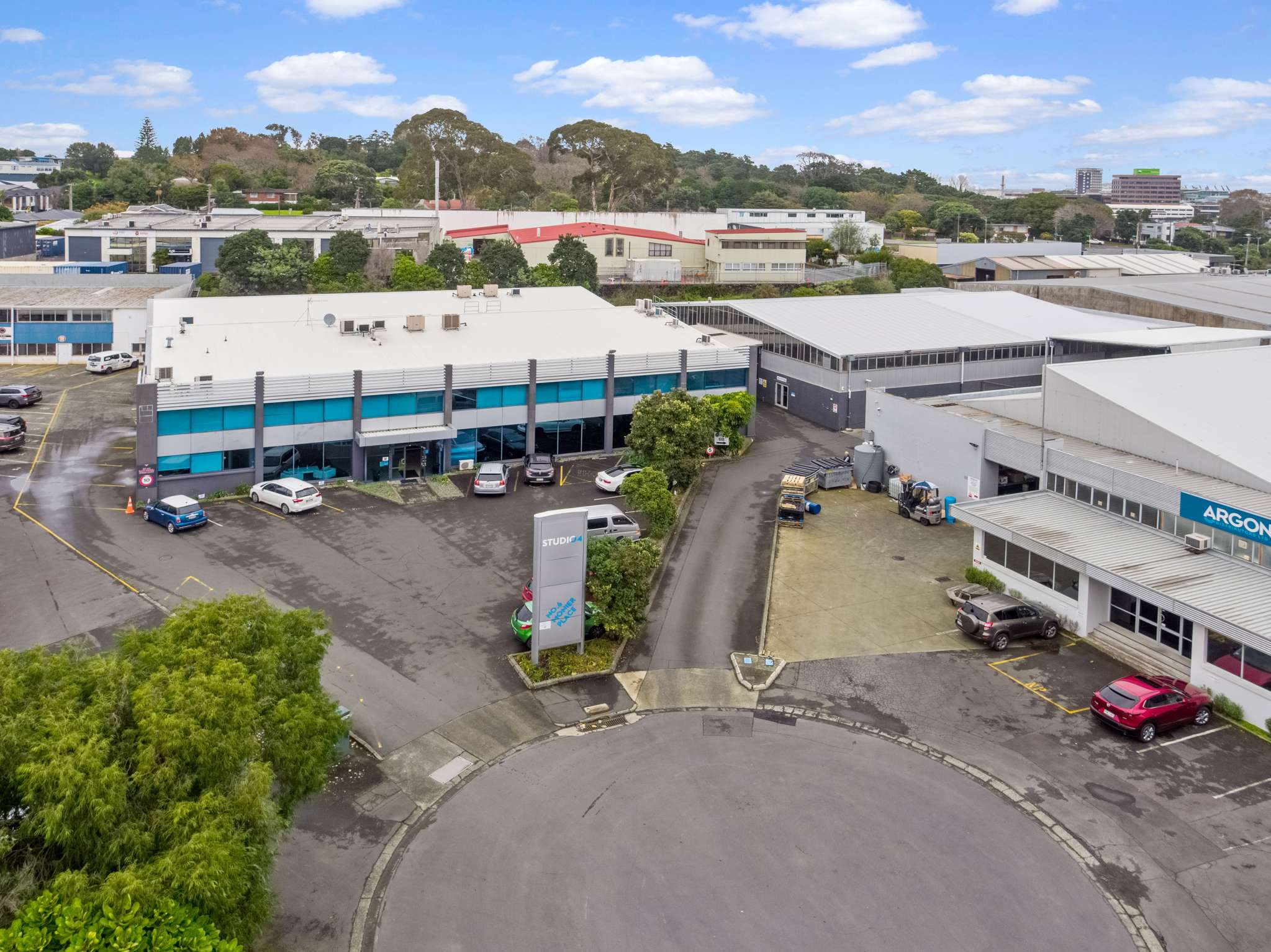 Prized Mt Wellington location with options