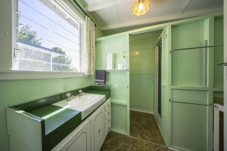 36 Home Street Manapouri_14