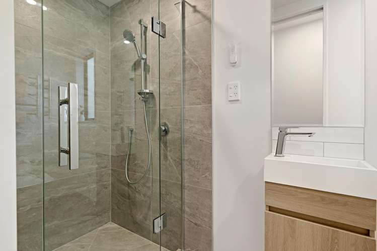 24 Milenio Crescent Mairangi Bay_13