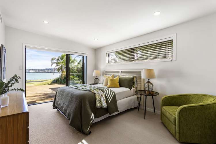 17 Kiwi Esplanade Mangere Bridge_12