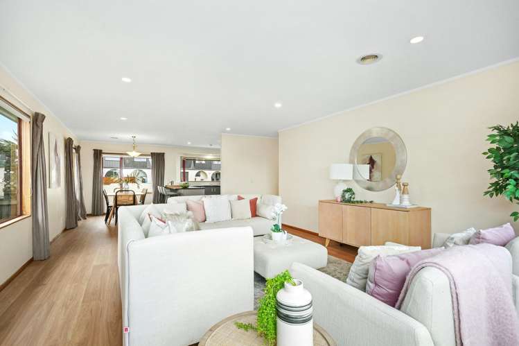 58 Cypress Drive Maungaraki_4