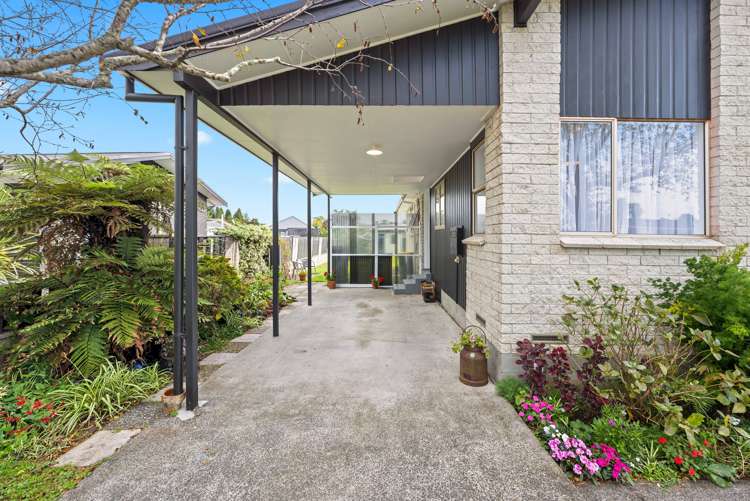 13 Marion Place Deanwell_13