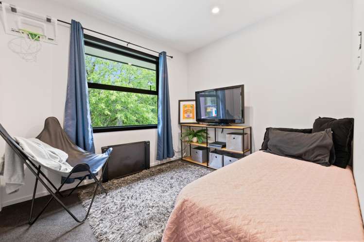 3 Three Kings Court Outram_17