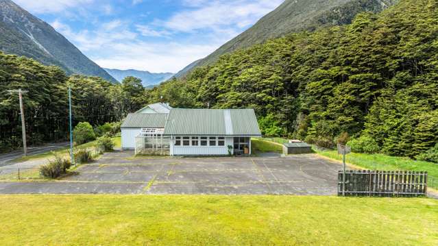 71 School Terrace Arthur's Pass_1