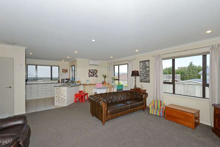 18 Ronald Scott Grove Riverstone Terraces_5