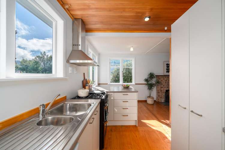 44 Taylor Terrace Tawa_5