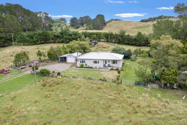711 Blackhead Road Porangahau_2