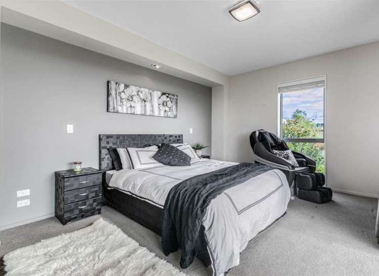 75 Whitford Park Road Whitford_22