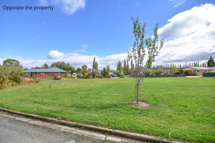 12 Kennard Crescent Karitane_16