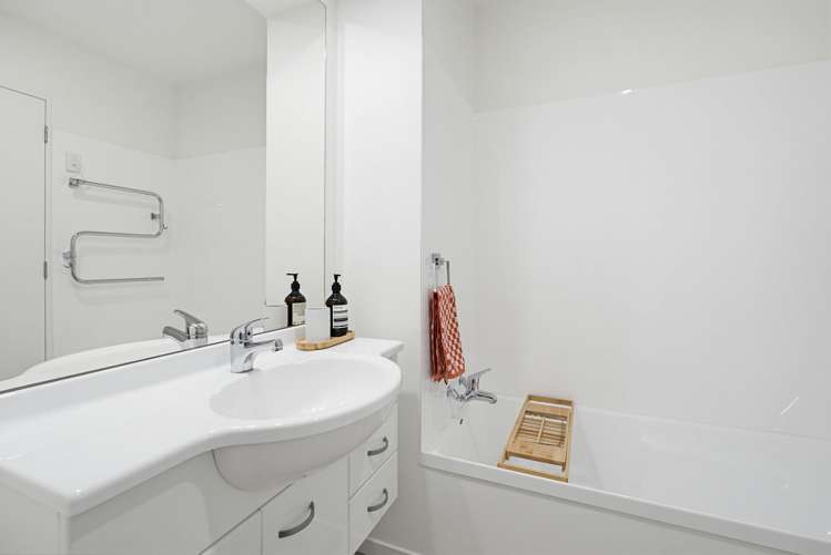 38/18 Eyre Street Whitianga_17