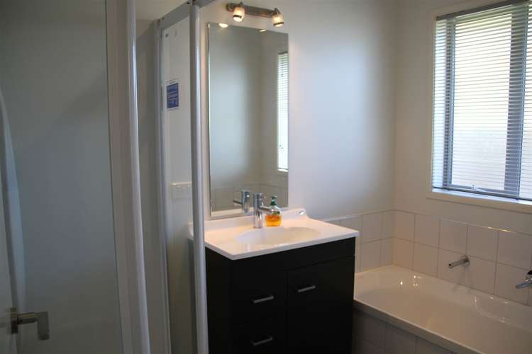 8 Asher Avenue Te Anau_11