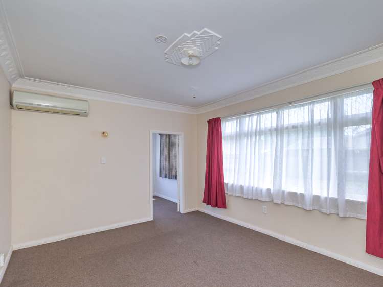 68 Queen Street West Levin_3