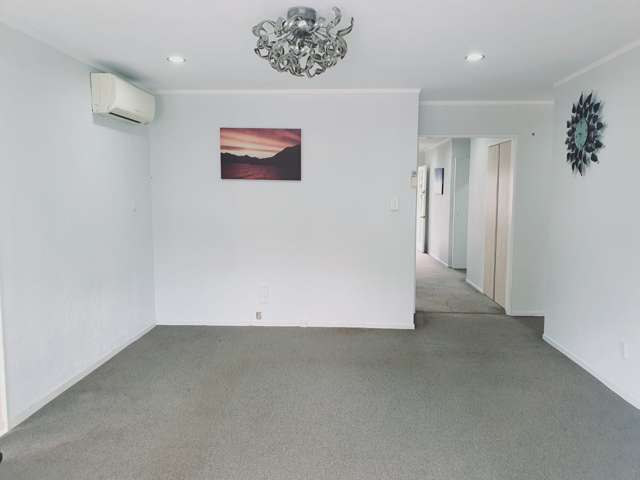 2 Bill Phillip Place Clendon Park_2